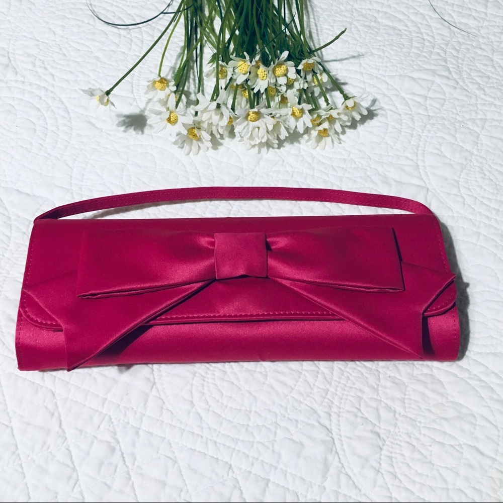 Hollywould for target pink bow Clutch